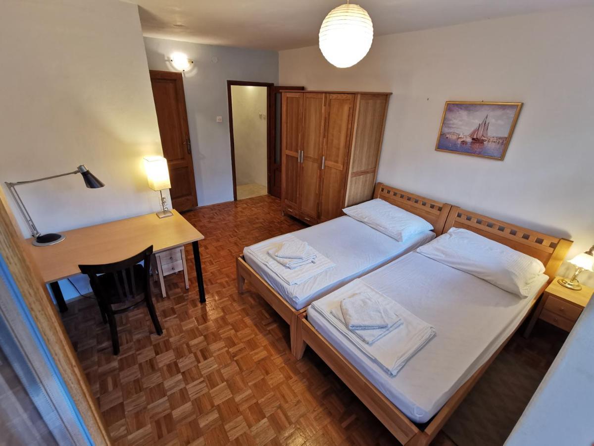 Вилла Authentico Deluxe Stari Grad Стари Град Экстерьер фото